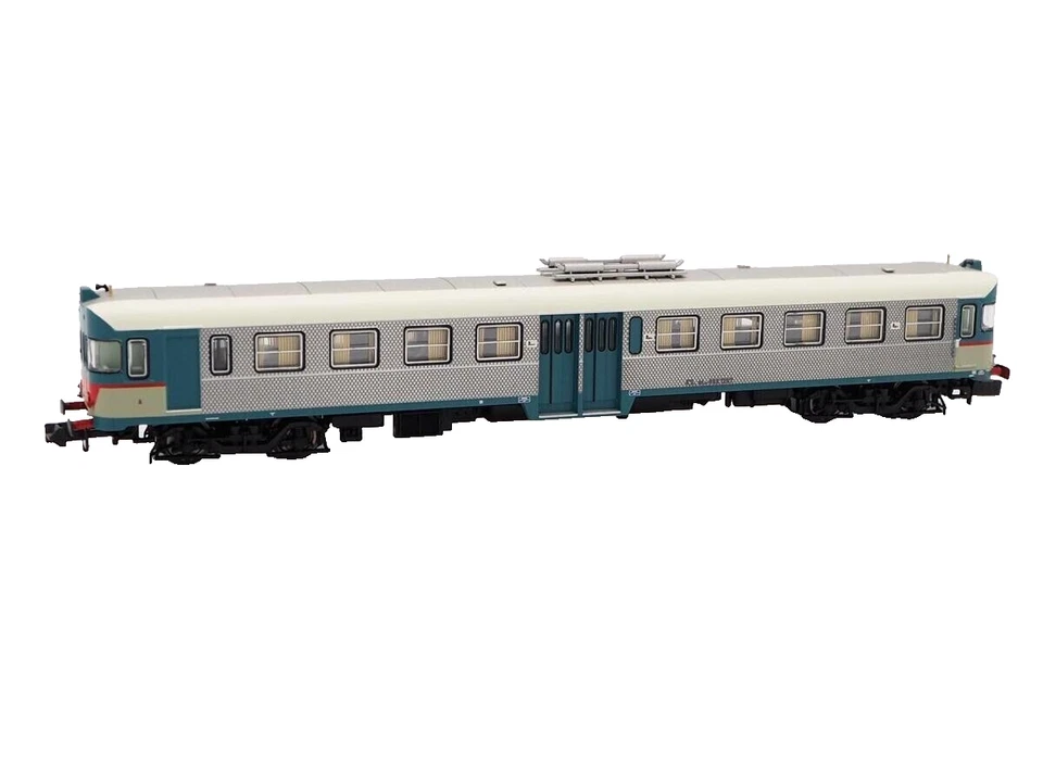 Arnold HN2570 FS Diesel Aln 668 1207 Livrée “ Inox ” Échelle N 1/160