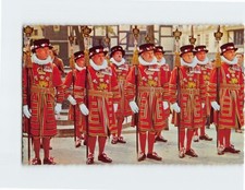 Postcard Yeomen Warders at the Tower of London, England