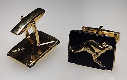 Collectable Vintage Gold Tone Trans Australian Airline Logo Cufflinks - Picture 2 of 3