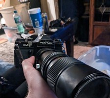Vintage camera w/lens