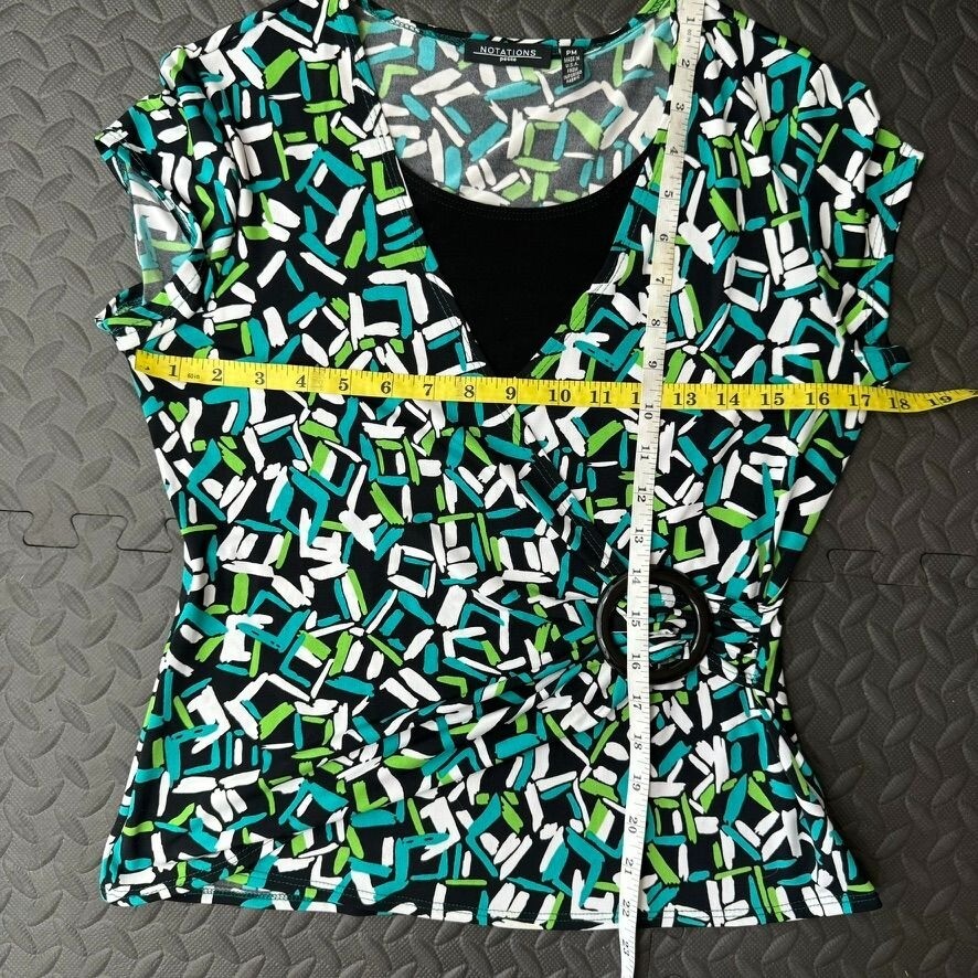 notations petite v-neck patterned blouse - image 7