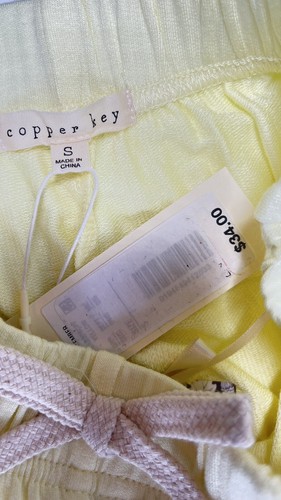 Copper Key Pants S Girls Yellow Capris Name Brand NWT $34.00 - Picture 7 of 7