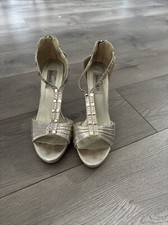 Dyeables heels