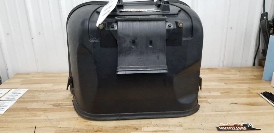 Chevy Express G3500 G3500 Engine/Transmission Access Cover In Cab 2014 27523 - Image 2 of 4