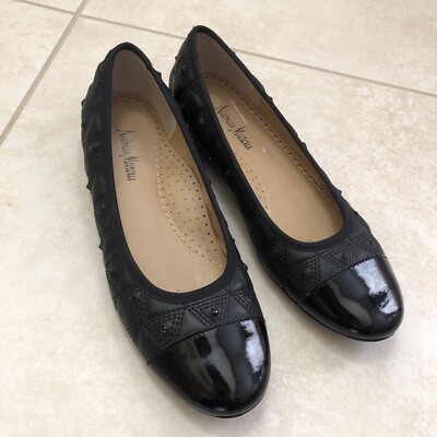 Neiman Marcus Ballet Flats Size 8M