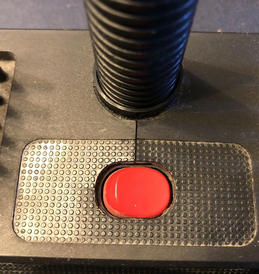 1980er Schreibtischlampe mit Ablagefächer schwarz-rot mit neuer LED Tischleuchte - Bild 3 von 3