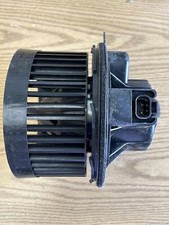 Front Heater Blower Motor For Chevy Silverado GMC 1500 2500 3500 Cadillac Yukon 
