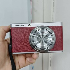 Fujifilm XF1 X Series 12.0MP 4x Optical Zoom Compact Digital Camera -Red