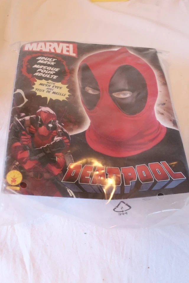 Deadpool Maske aus Stoff - Bild 3 von 4