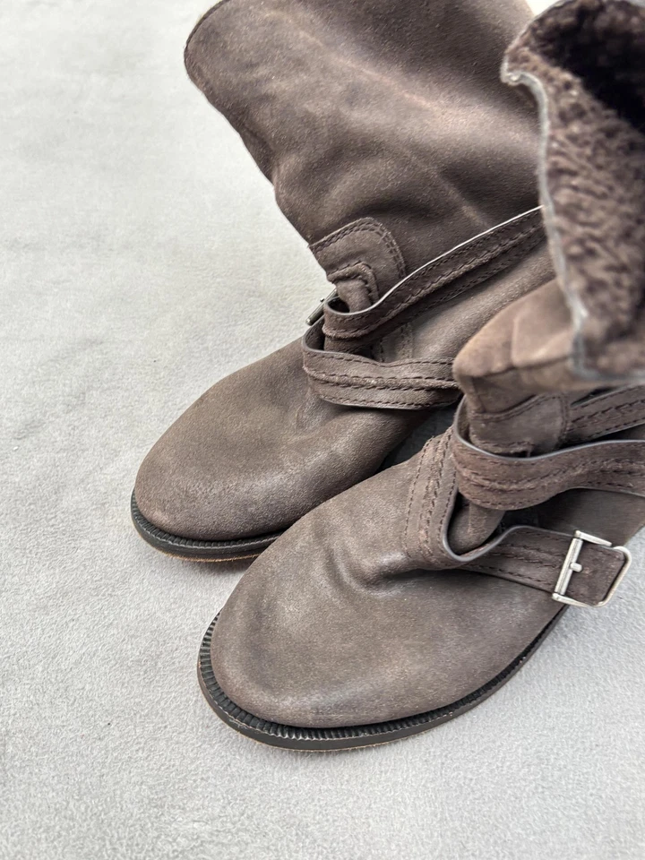 Botas Joie para mujer talla 6 marrón gamuza forradas sherpa hebilla holgada correa media pantorrilla Foto 2 de 4