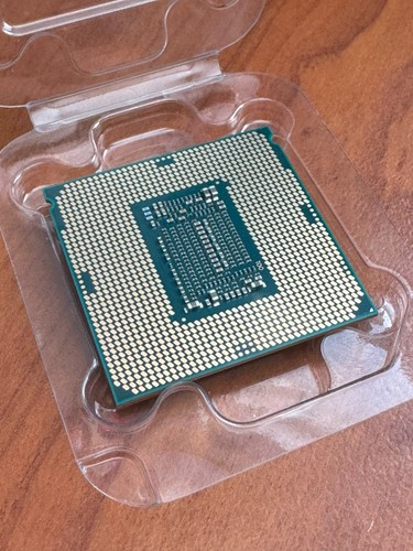 Intel Core I7-8700 3.2GHz 12MB 6-Core Processor 8th Gen. - Afbeelding 2 van 2