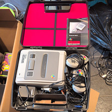 Nintendo SNES Super Nintendo PAL Console w/2 Controllers & Case