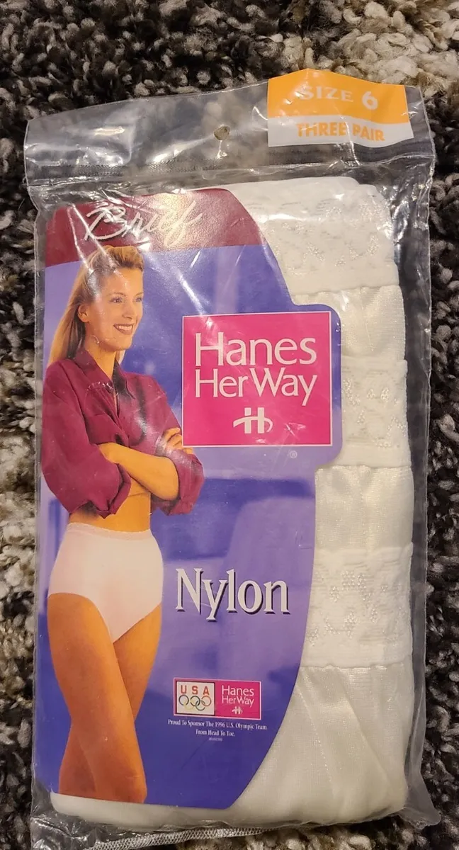 NEW Vintage 3 Pair Hanes Her Way White Ultra Sheer Nylon w/tags