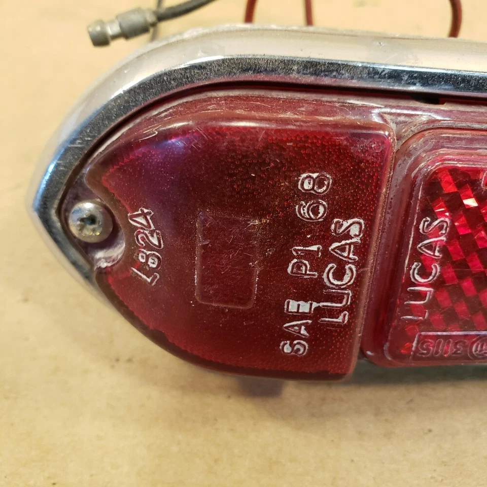 Корпус бокового маркера MG MGB MGBGT Jaguar XKE Lucas L824 красный объектив AHH9967 - Изображение 4 из 4
