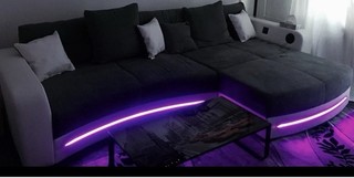 Ecksofa Laredo L Forminklusive RGB LED Beleuchtung und Bluetooth Soundsystem