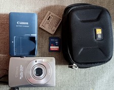 Canon PowerShot Digital ELPH SD750 Digital Camera. Power's On  Snap Picture