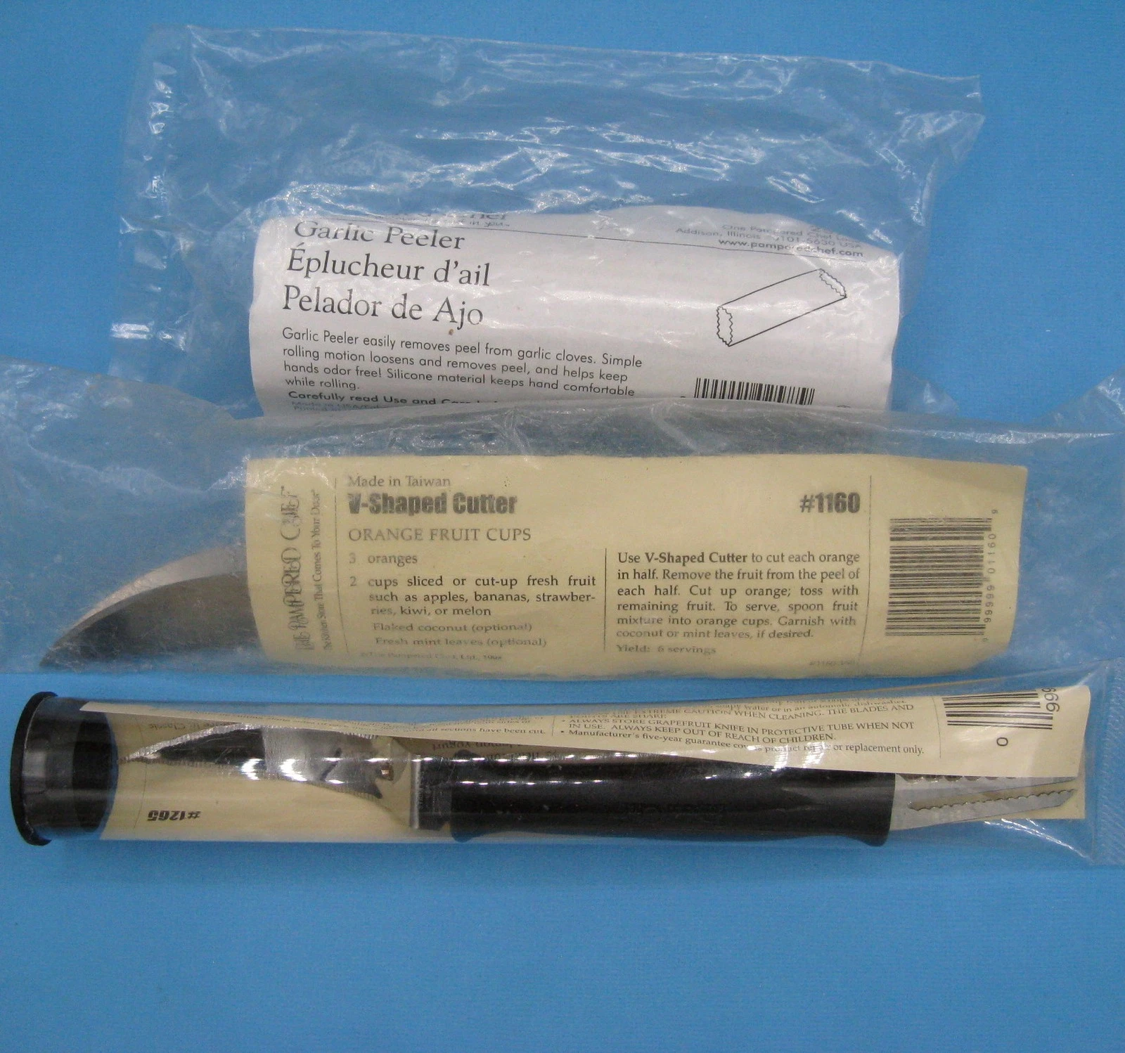 Pampered Chef 3 Gadget Lot V Shaped Cutter Garlic Peeler Grapefruit Knife NEW