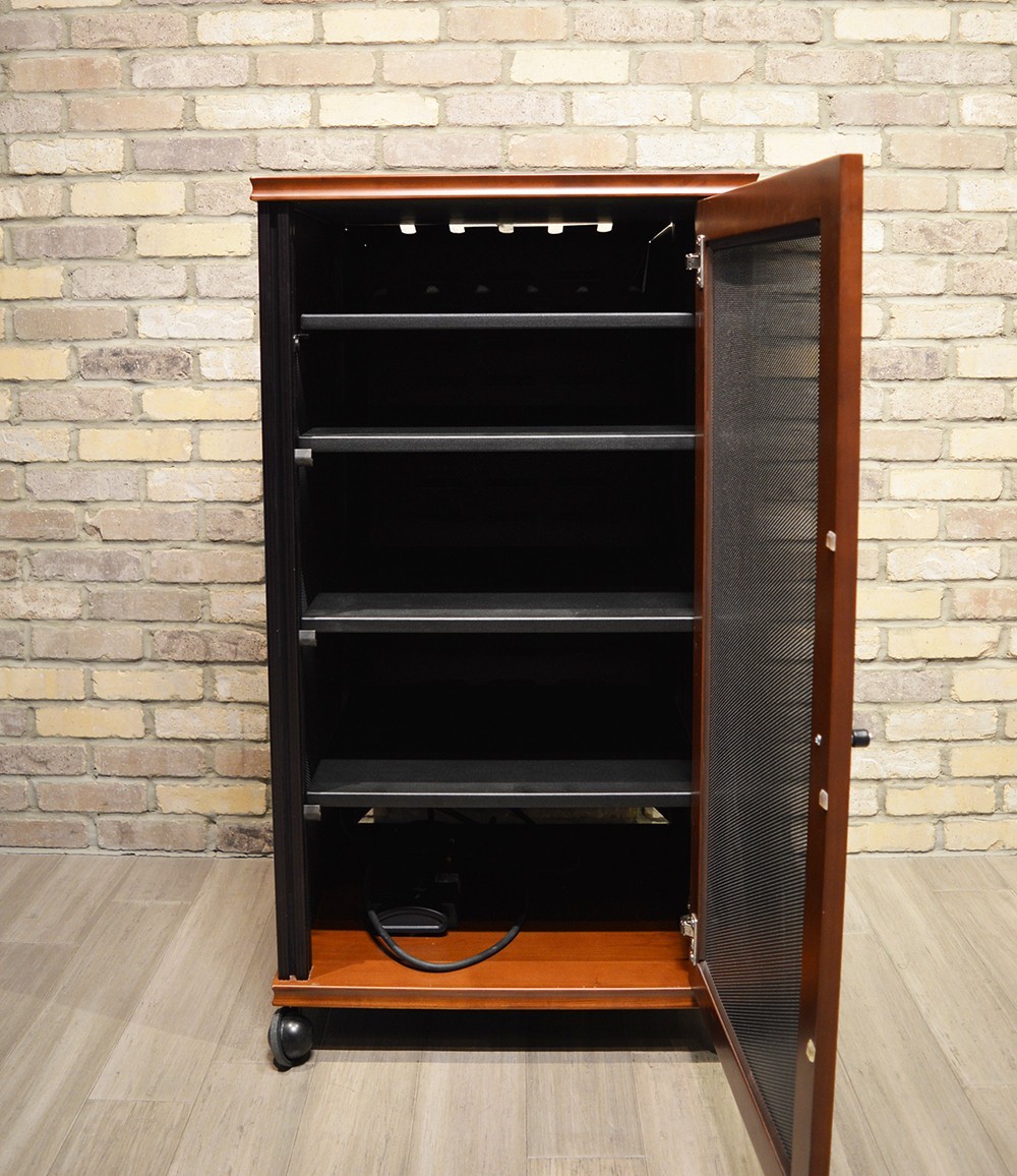 Salamander Designs Synergy Audio Rack - American Cherry with Black