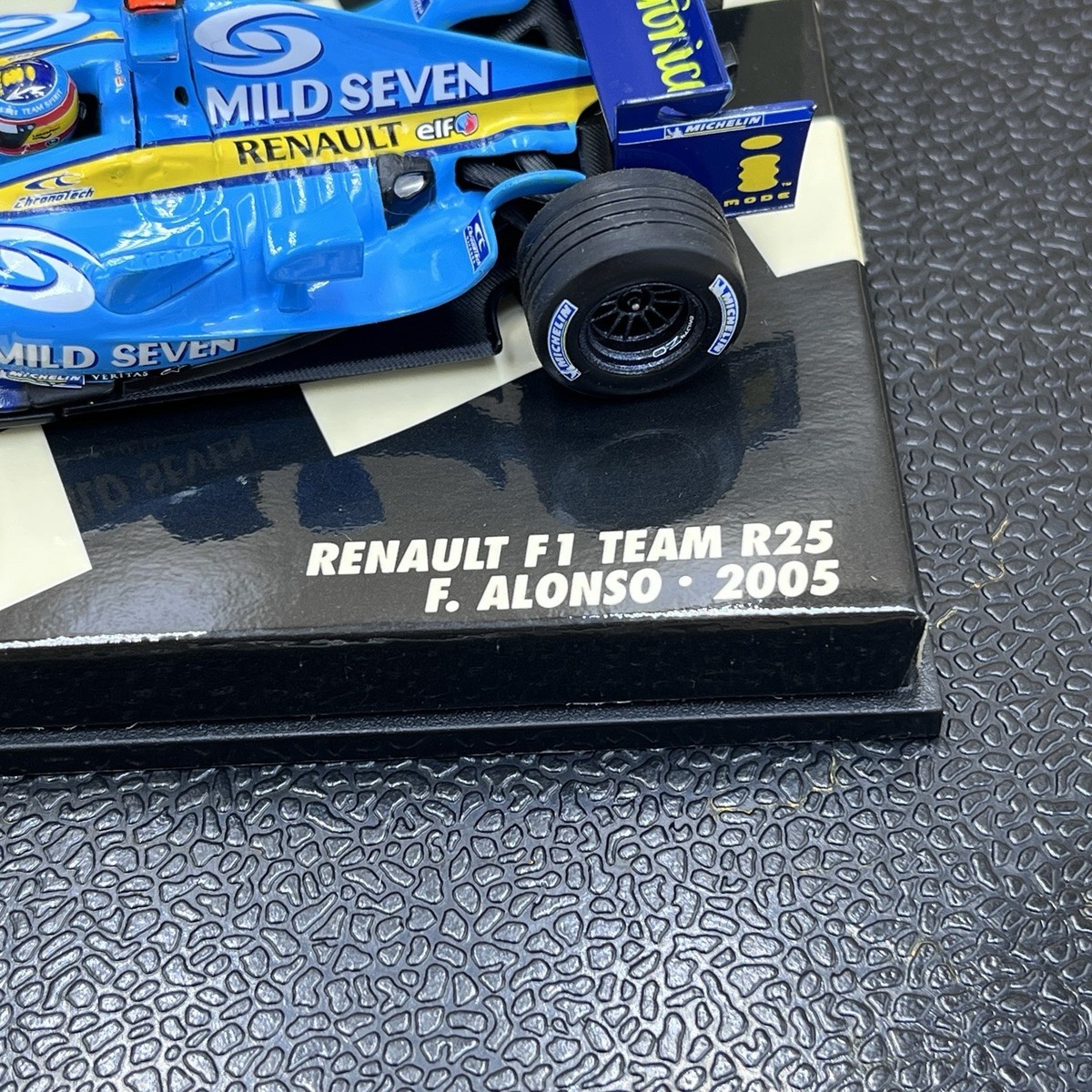 1/43 MINICHAMPS F1 Formula 1 RENAULT R25 Mild Seven F.alonso
