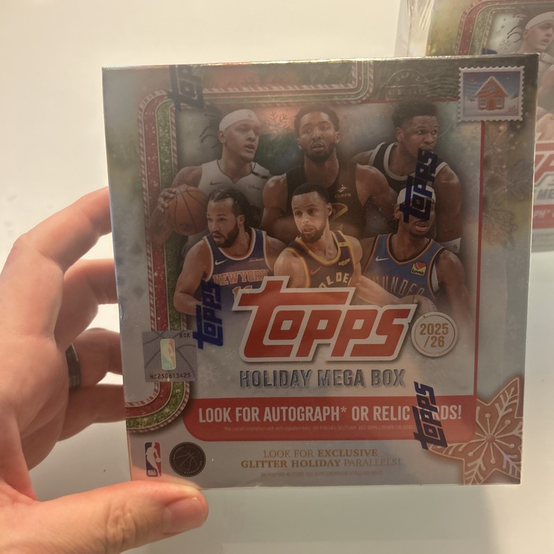 2025-26 TOPPS HOLIDAY MEGA BOX (100 Cards) NBA Basketball Brand New Sealed