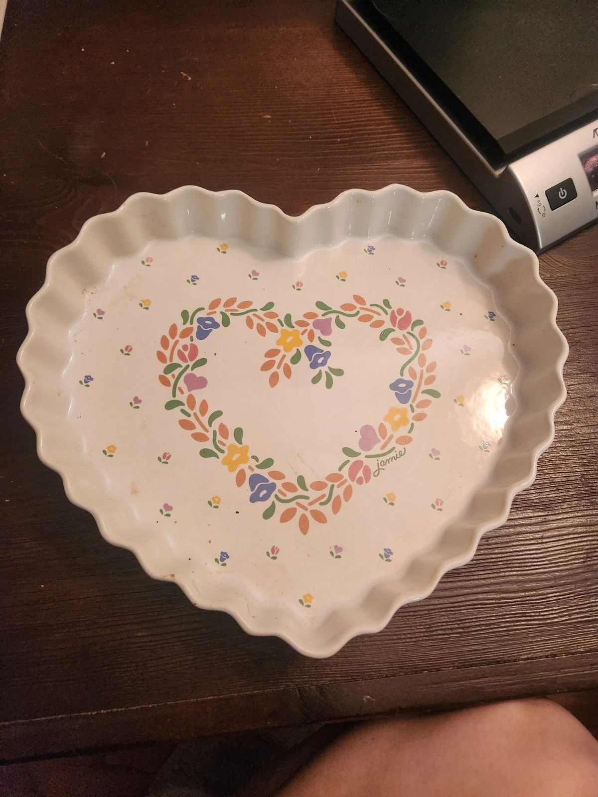 1984 vtg New Avenues Orchard White Ceramic Pie Dish