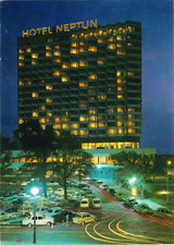 GDR postcard Rostock-Warnem�nde - hotel "Neptune" at night, unmarked