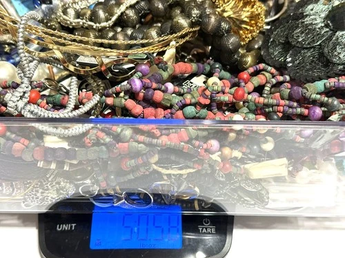 Vintage To Now Costume Jewelry Lot OVER 5 LBS!  All Wearable Or Resell 651