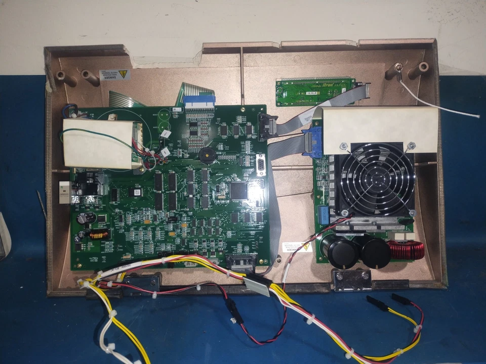 Panel de control de centrífuga Beckman Allegra X-15R y placa principal con pantalla VFD Foto 2 de 4