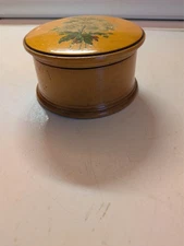 antique J&P coats six cord cotton round wooden thread spool box