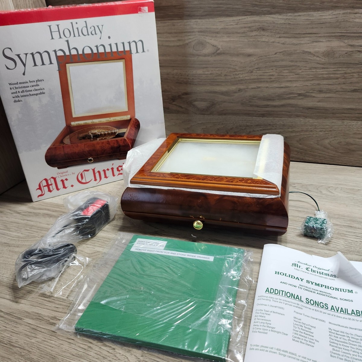 Mr. Christmas Holiday Symphonium Wooden Music Box with Discs Mr. Christmas Holiday Symphonium Wooden Music Box with Discs