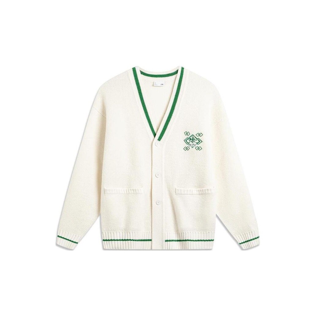 Вышитая буква Daqian World Collaboration из серии Спортивный стиль жизни 18990₽