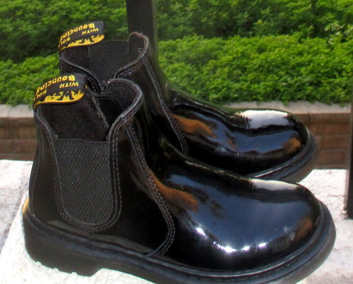 DR. MARTENS ~ BLACK PATENT LEATHER BOOTS / BOOTIES ~ GIRL'S sz. 2 ~ ZIPPER