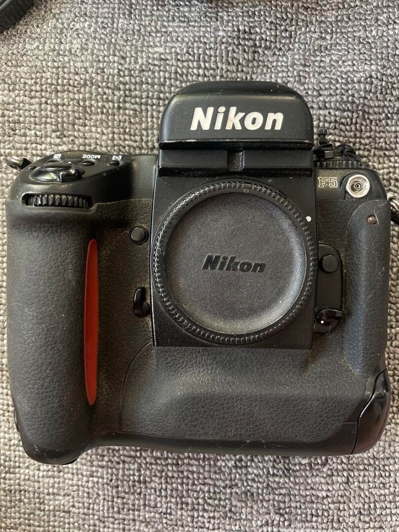 フィルムカメラ #DD11 Nikon F5 35mm SLR Film Camera Nikon F5 35mm SLR Film Camera Body w/Box *Near Mint* From