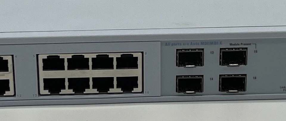 3 COM Baseline Switch 2816-SFP Plus 16-Port 3C16485 No Power Cord - Image 3 of 4