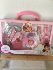 Disney Princess Style Collection Makeup Tote And Accessories Brand New