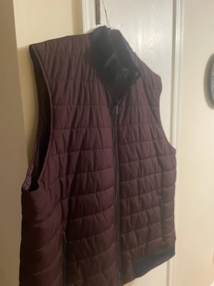 Perry Ellis Men's Puffer Vest Big & Tall Size 4XB/5XB Burgundy w Navy Trim - Image 3 of 4
