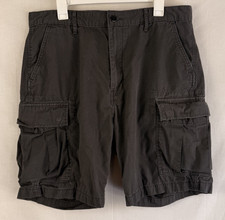 Levi's Strauss Men's Cargo Gray Shorts Size 38 Inseam 9" Excellent Condition