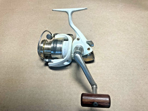 Moulinet De Pêche Shimano Stradic 2000FG - Fabriqué Au Japon - Occasion Avec Boîte & Bobine Supplémentaire