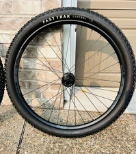 stans super light crest mk4 rear wheel 27.5 650b and specialized 2.3 tire