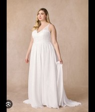 Azazie Carmella Plus Size Wedding Dress