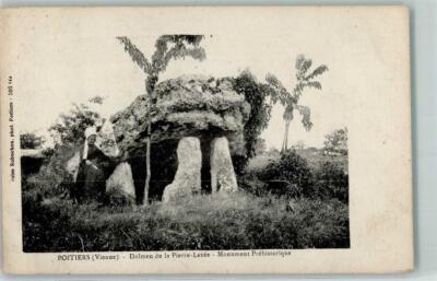 52286009 - Poitiers Dolmen de la Pierre-Levee Monument Prehistorique