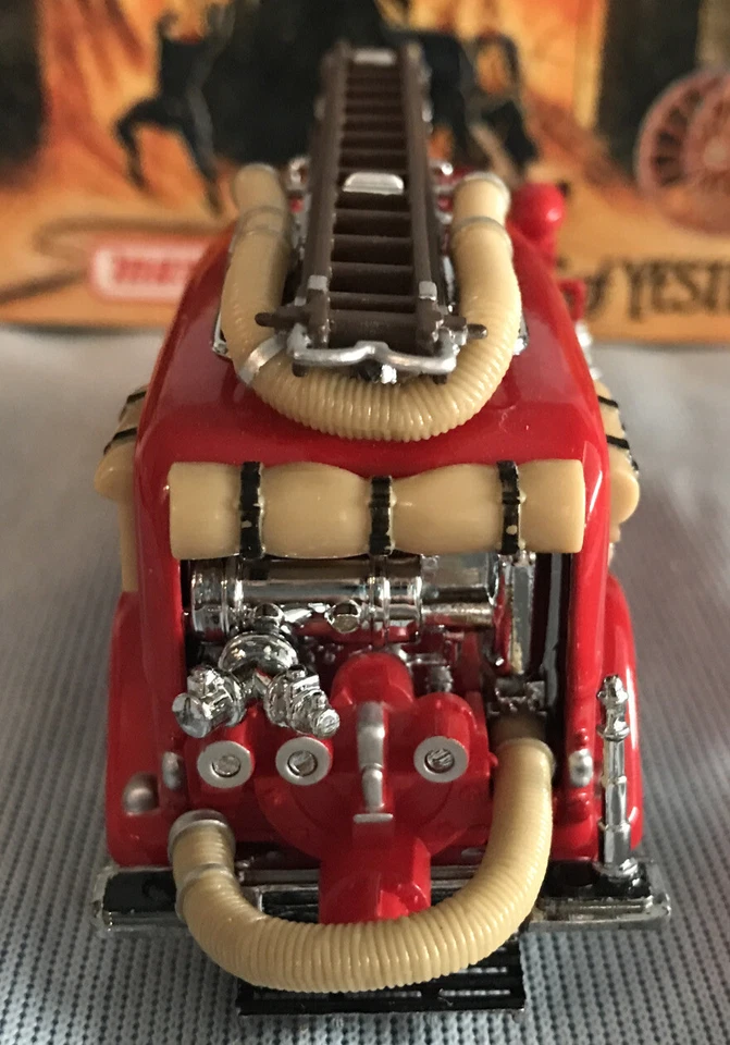 1933 Cadillac V16 Fire Wagon 1/43 Scale Matchbox Models of Yesteryear Mint - Image 4 of 4