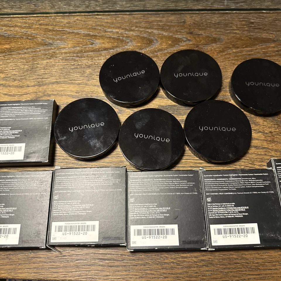 Younique Matte Bronzer In Medium/Brazen. Damaged. Brand New. Special Price - Image 3 of 4