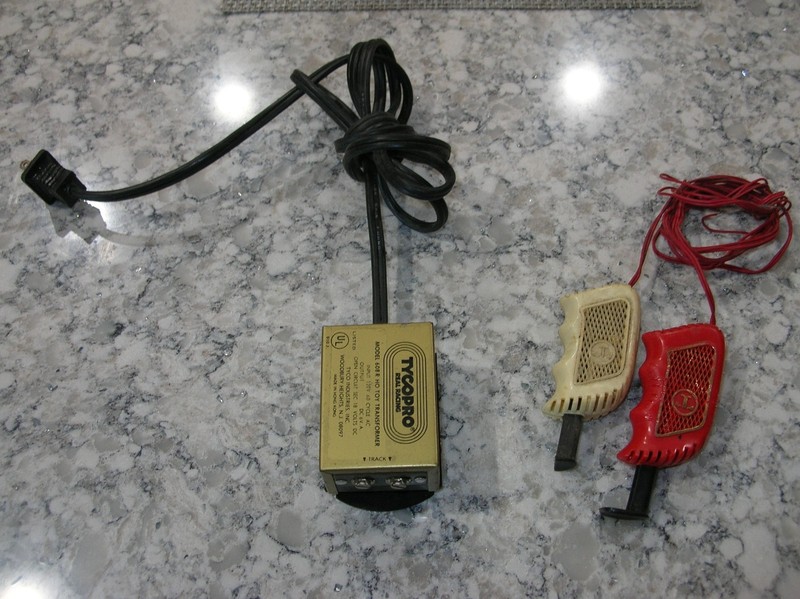 Vintage Tyco Power Supply Red White Plunge Controller Set of 2 All one money bid