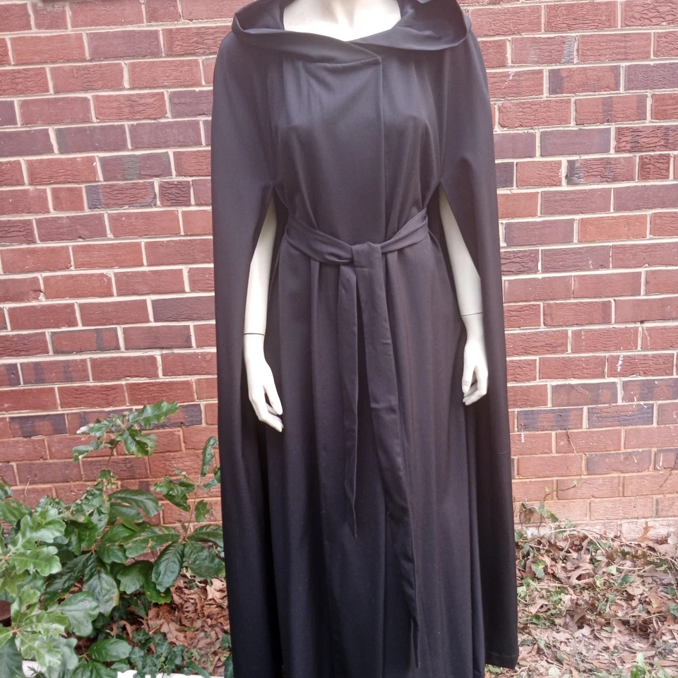 Capa Larga Negra Con Capucha Con Cinturón Lazo Bruja Gótico Vampiro Halloween OSFM NUEVA SIN ETIQUETAS Foto 4 de 4