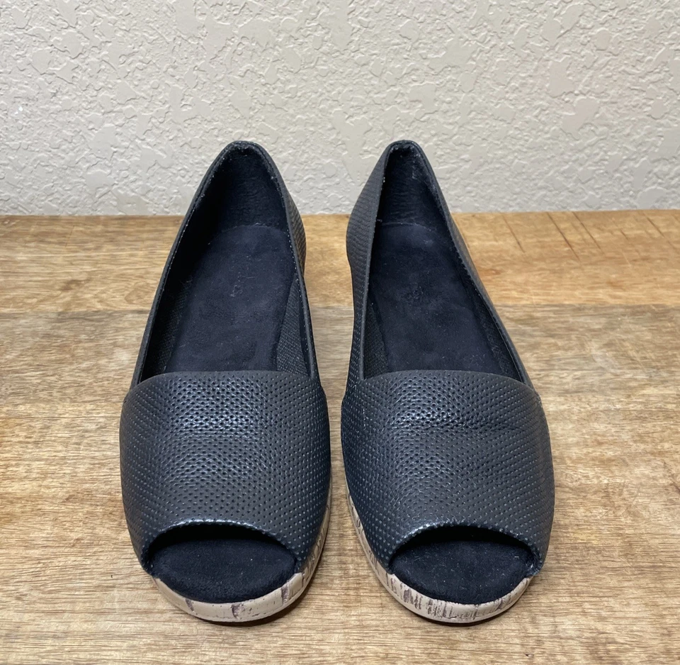 Aerosoles Mujeres Sprig Break Peep-Toe Zapatos de Cuña Negro Cuero Perforado Talla 8.5 Foto 4 de 4