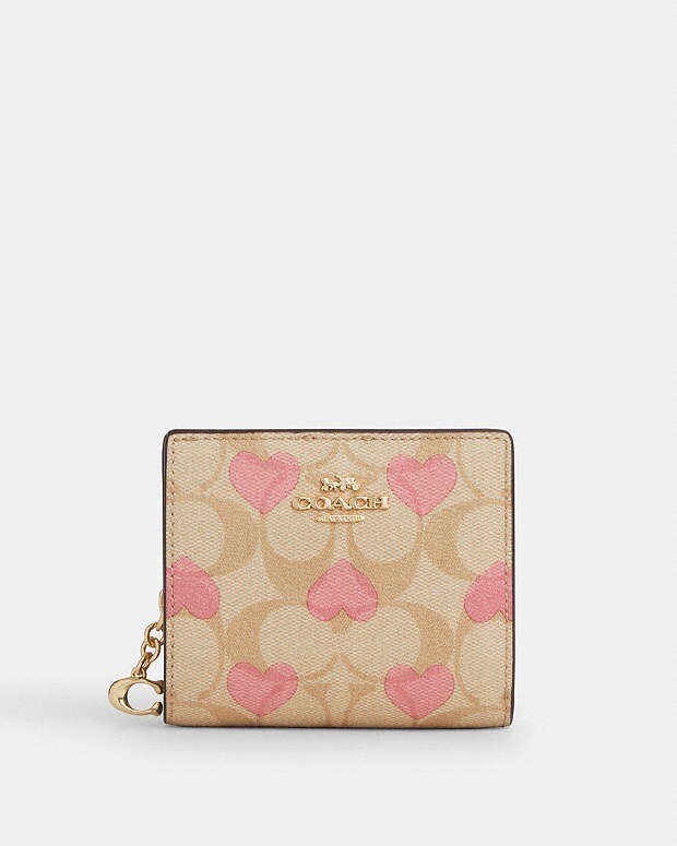 NWT Coach Snap Wallet In Signature Canvas With Heart Print