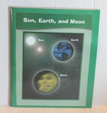 Evan-Moor Sun Earth  Moon Folder Center Space Science Activity Grades 2-4