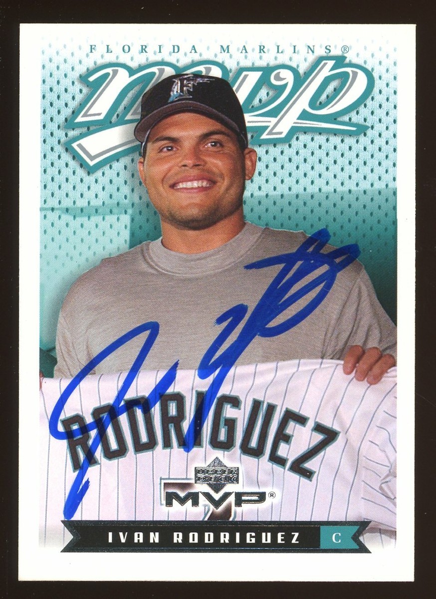2003 Upper Deck IVAN RODRIGUEZ Signed Card autograph AUTO