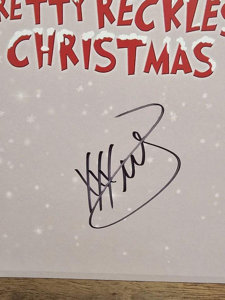 Taylor Momsen's THE PRETTY RECKLESS CHRISTMAS Red Vinyl SIGNED Insert - Image 2 of 4